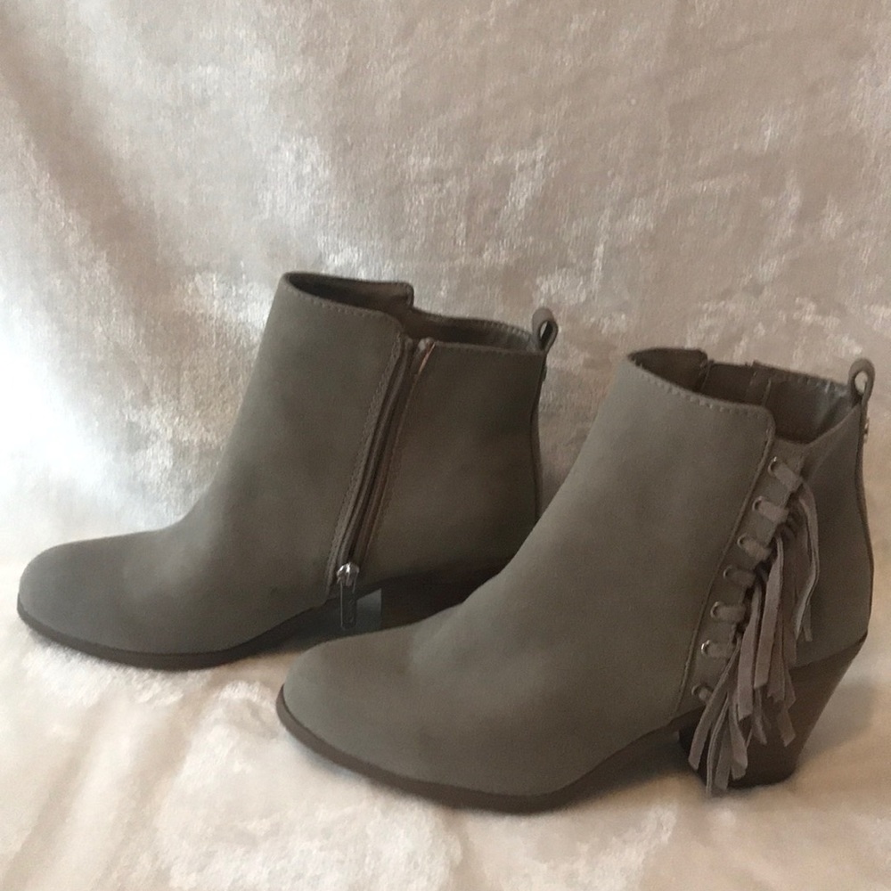 Booties - Picture 4 of 5